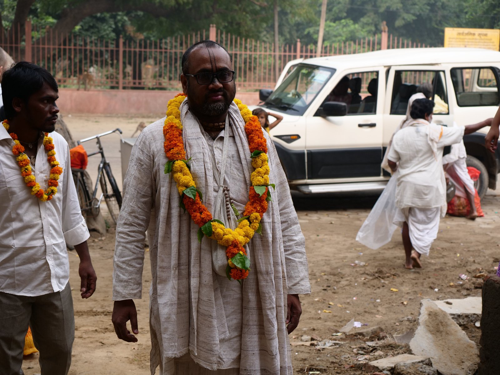  73 Gopashtami Radha kunda Govardhan 19.11.04